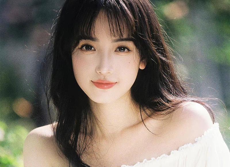 六小龄童的妻子（六小龄童与妻子于虹罕见同框）