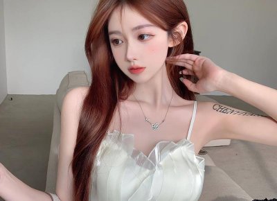 ​沈梦辰合照，沈梦辰秀恩爱合照夸男友海涛好着呢