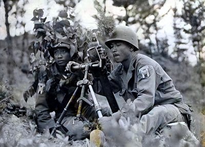 ​亚洲小国出兵朝鲜，25分钟被我军打残，败兵高喊：中国大哥饶命