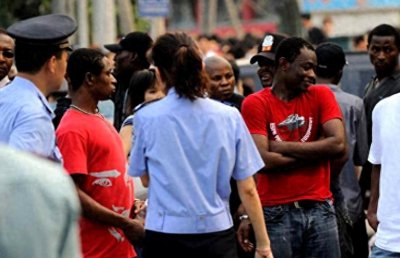 ​在我国的黑人请自重，这里不是你们寻求自由、肆意撒野的地方