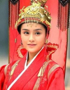 ​著名演员饶敏莉：巅峰时选择嫁给穷小子富大龙，结婚10年修成正果