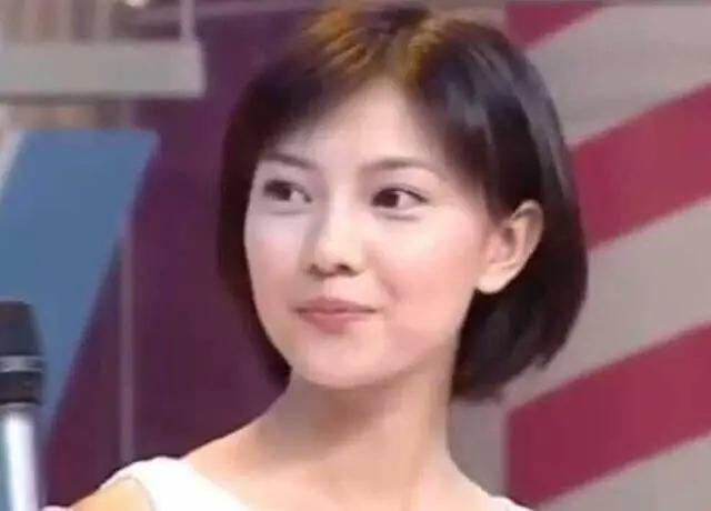 赵薇黄晓明吴京（明星首上快本青涩照）(4)