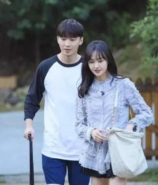 郑爽和张恒的事情怎么样了（郑爽张恒的坎坷情史）(1)