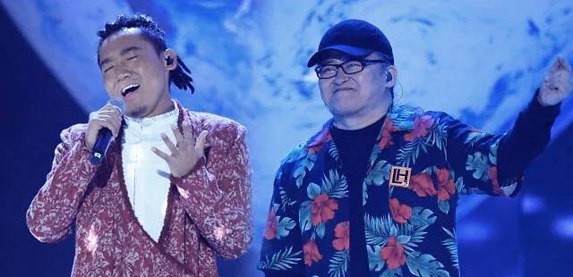 芙蓉姐姐近照(网红鼻祖芙蓉姐姐最近的照片）