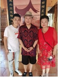 李静的老公是谁（演员李静丈夫患病后不离不弃）