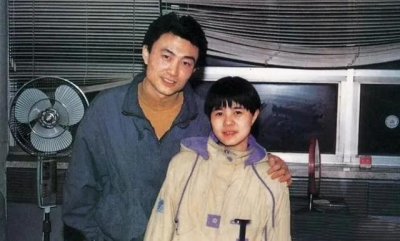 ​刘纯燕个人资料（刘纯燕：与王宁结婚36年，和女儿处成“姐妹）