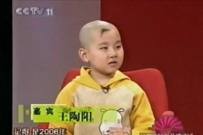 ​陶阳被抢事件，为什么陶阳有段时间叫“王陶阳”？贪图名利改姓？