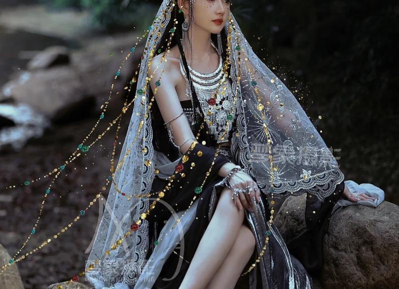 妻子接瘫痪的丈母娘过来养老，我不吭声，母亲偷偷叫我进她房间