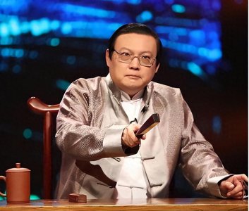 ​销声匿迹7年多的梁宏达，“一代铁嘴”如今的结局，原来早已注定