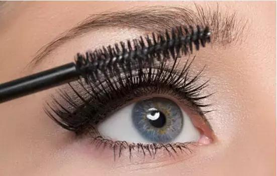 新手怎么贴假睫毛啊(最全的贴假睫毛的图文篇)(4)