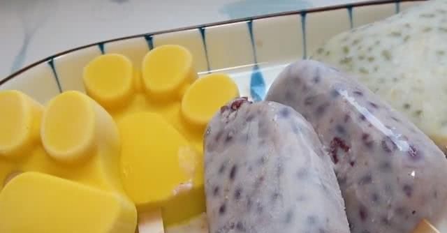 自制冰淇淋冻的太硬怎么办了