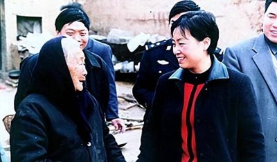 河南女警官任长霞:破案无数却意外身亡,葬礼上14万百姓含泪送别
