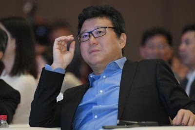 马化腾是中国互联网伟大领袖!