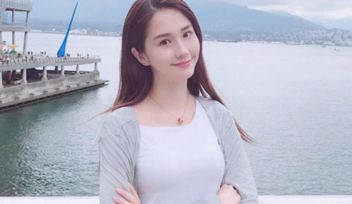 蓝燕资料简介及美照片:性感演员蓝燕演过的电影有哪些