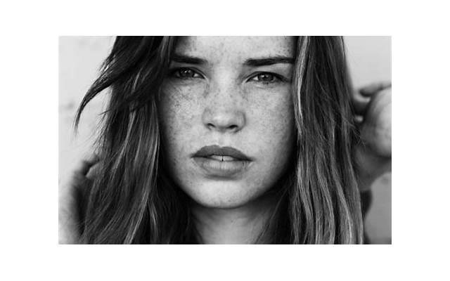 王智赵丽颖，国民初恋女神王智曾和赵丽颖争奇斗艳