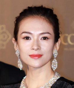 ​“国际章”的坎坷感情路