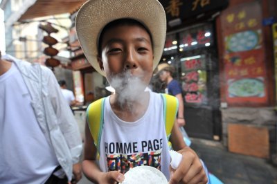 ​带小宝宝去海边玩乐的必备物品以及注意事项