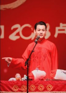 ​《相声有新人》选手陈印泉窦晨光等齐聚相声新势力，深圳演出成功