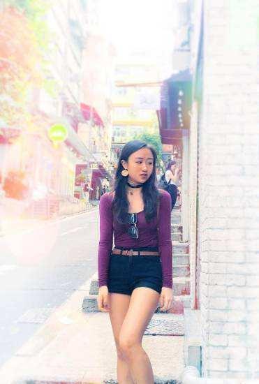 《中国好声音》两转的，网路红歌原创歌手——陈咏彤