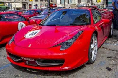 法拉利车标:速度与激情的象征