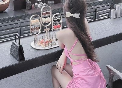 ​充满自信乐观开朗积极向上(充满自信，积极乐观向上的心态)