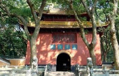 ​＂潮汕人拜老爷＂背后的文化密码：寺庙是迷信还是智慧课堂？