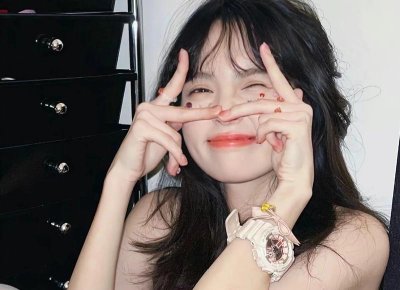 夫妻两口子相互不加微信,这正常吗?