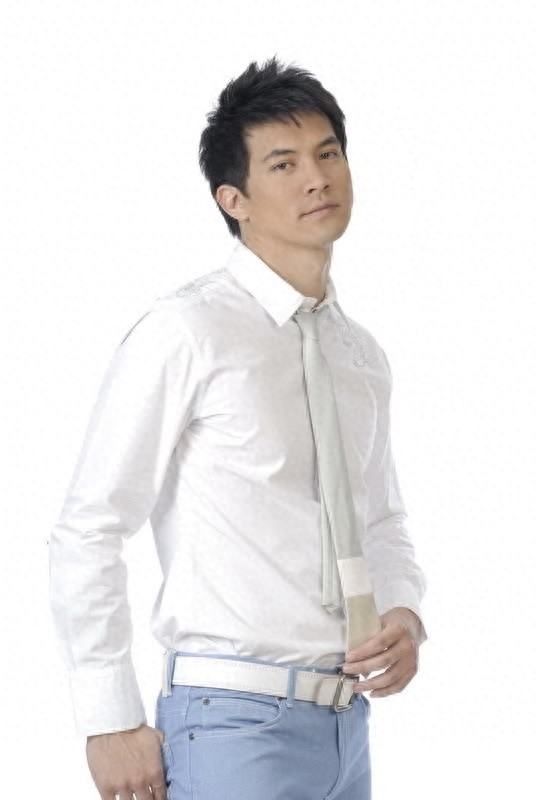 泰国男星“Ken”-一位儒雅的绅士帅哥！