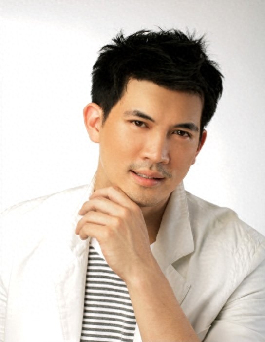 泰国男星“Ken”-一位儒雅的绅士帅哥！