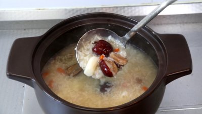 ​肠胃不好喝什么粥最好最养胃（脾胃不好，气血差，5款食材煲粥喝，健脾养胃，