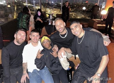 内马尔庆祝31岁生日!梅西到场表示祝贺,姆巴佩送上特别称号