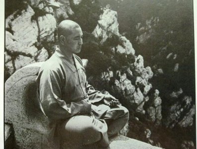 ​中国当代真正的扫地僧：深山修行，悬崖练武