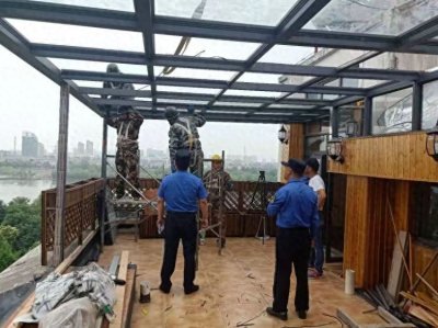 ​花20万搭建阳光房，却被狠心拆除，来看看她家是怎样做到的？