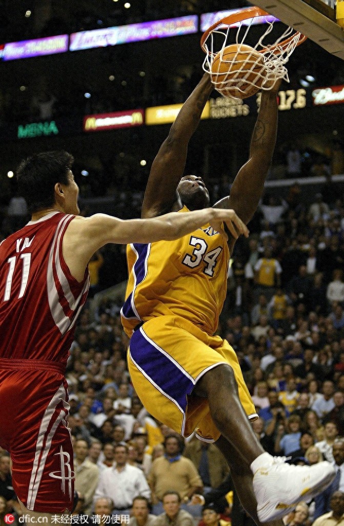 姚明奥尼尔入选名人堂 重温经典“姚鲨大战”