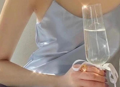 白衣服变黄怎么样才能洗白